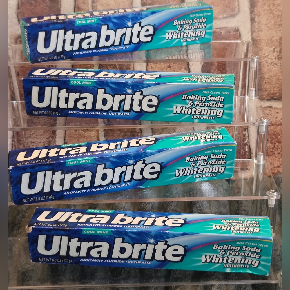 Ultra Brite Baking Soda‎ & Peroxide Whitening Toothpaste, -  Pack of 4